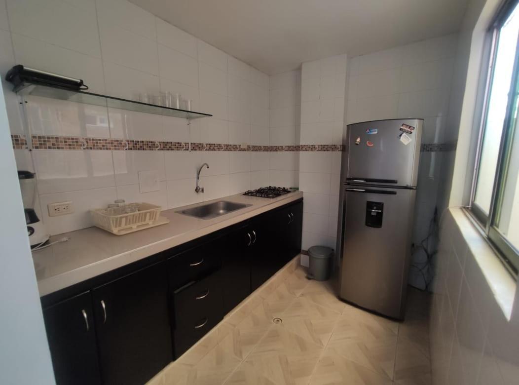 Apartahotel Eden Coveñas Екстериор снимка