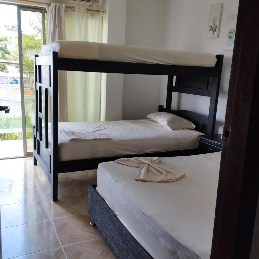 Apartahotel Eden Coveñas Екстериор снимка