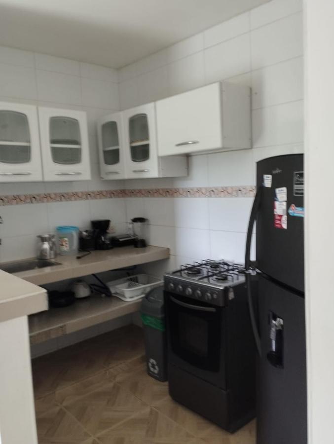 Apartahotel Eden Coveñas Екстериор снимка