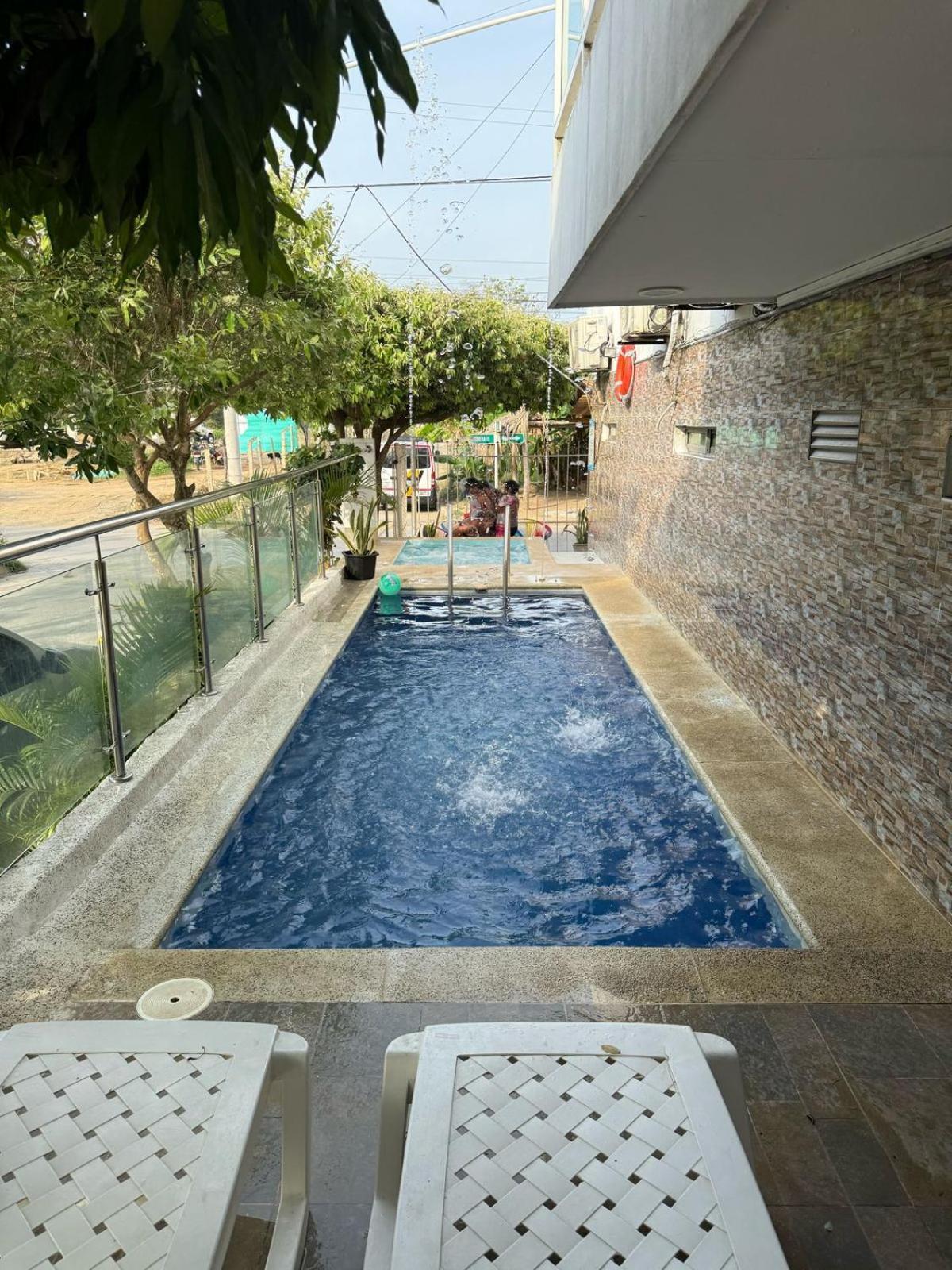 Apartahotel Eden Coveñas Екстериор снимка
